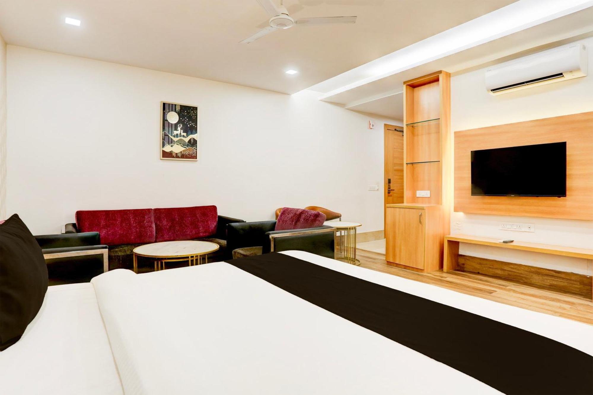 Palette Calista Premium Resort Samalkha Exterior foto