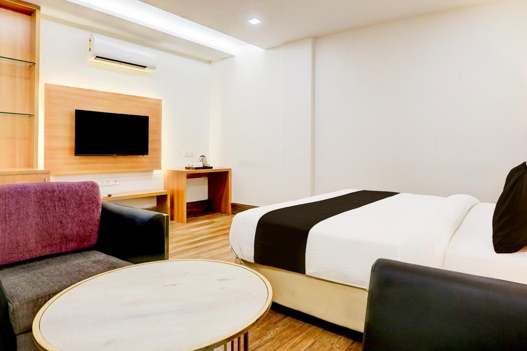 Palette Calista Premium Resort Samalkha Exterior foto